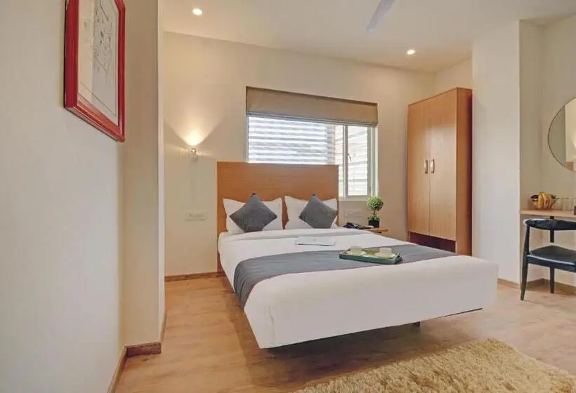 اتاق کلاسیک سه تخته, Fabhotel Indian Tulip