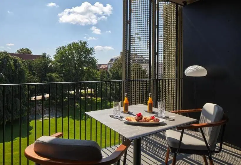キングサイズベッドのデラックスルーム, L Esquisse Hotel & Spa Colmar Mgallery
