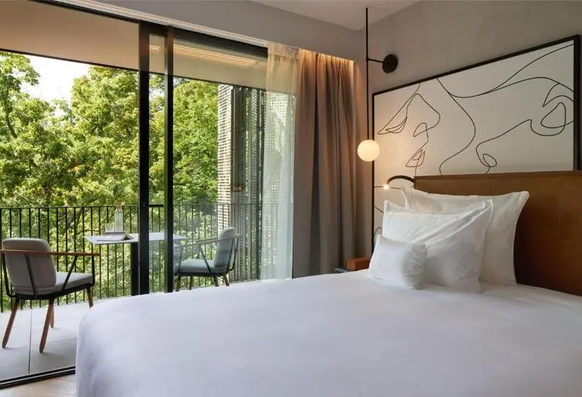 キングサイズベッドのエクゼクティブルーム, L Esquisse Hotel & Spa Colmar Mgallery