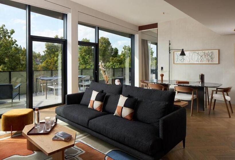 Люкс Ejecutiva 2 Спальни, L Esquisse Hotel & Spa Colmar   Mgallery