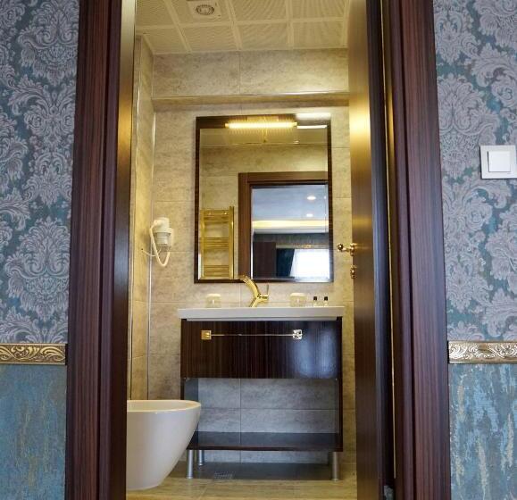 Suite with Terrace, Marinn Deluxe