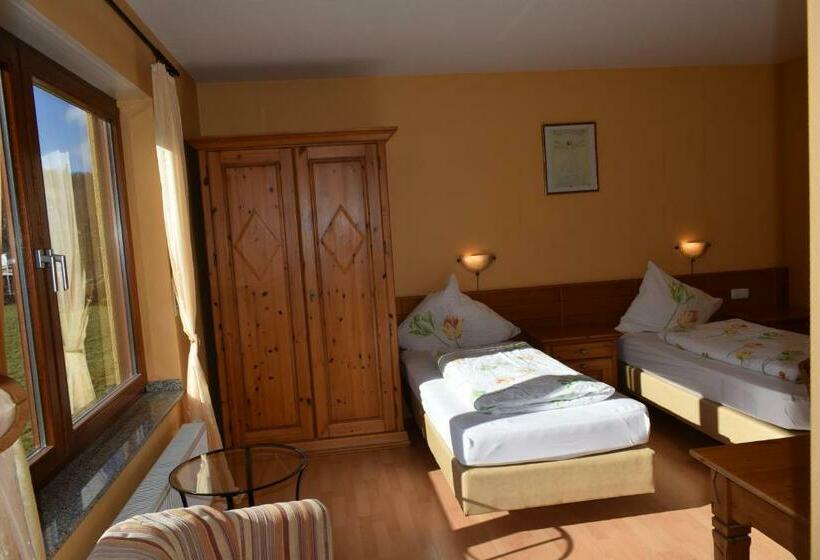 スタンダードルーム, Wald