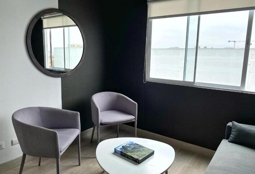 スタンダードスタジオ, Osma By Wynwood House