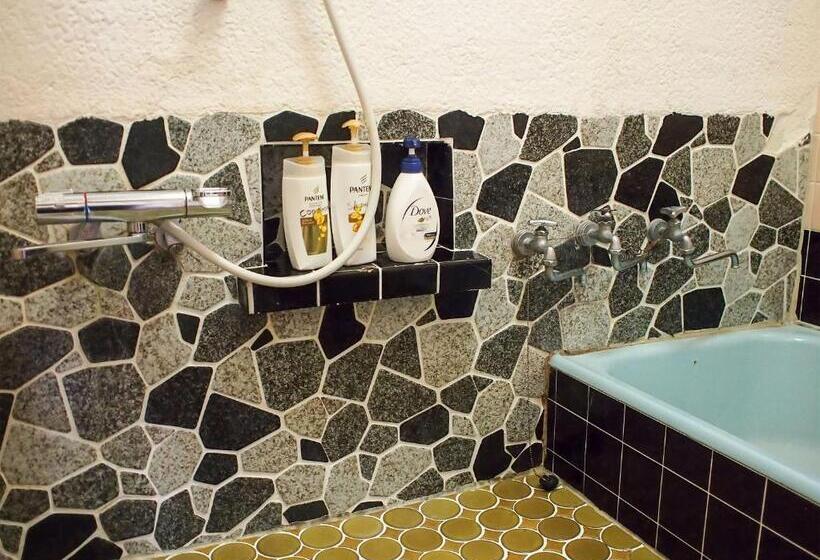 Casa 3 Quartos, Shingu Guest House 奏