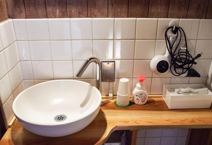 Casa 3 Quartos, Shingu Guest House 奏