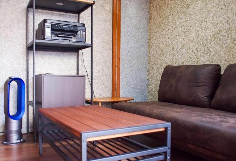 Casa 3 Quartos, Shingu Guest House 奏