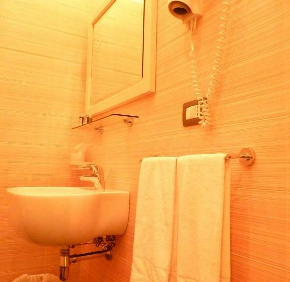 غرفة قياسية, La Gerbera