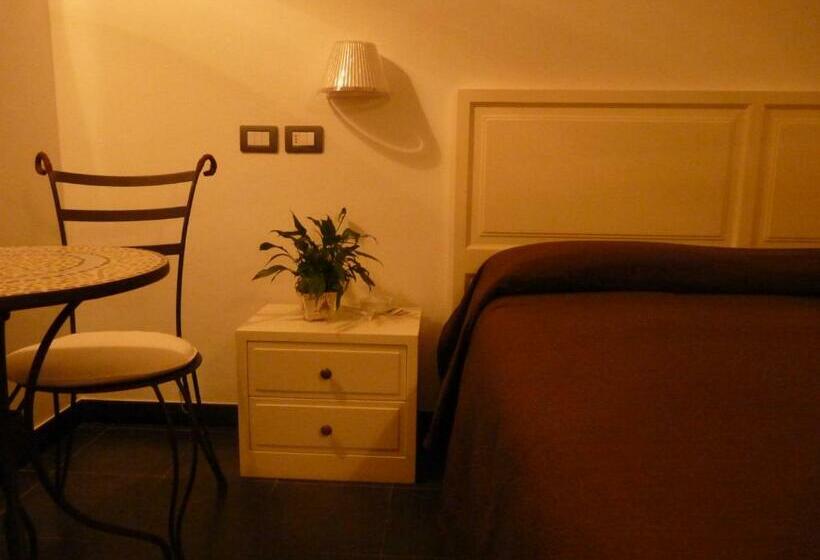 غرفة قياسية, La Gerbera