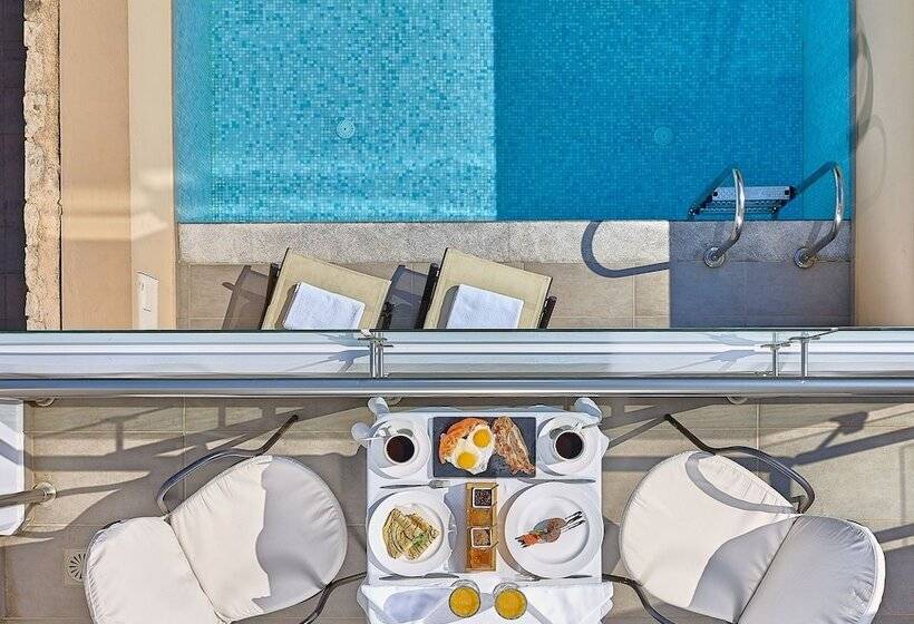 غرفة سوبيريور مطلة على حمام السباحة, Castello Boutique Resort & Spa   Adults Only