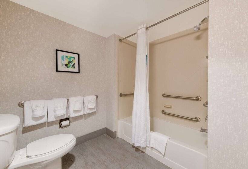 غرفة قياسية, Hampton Inn & Suites Charlotteairport