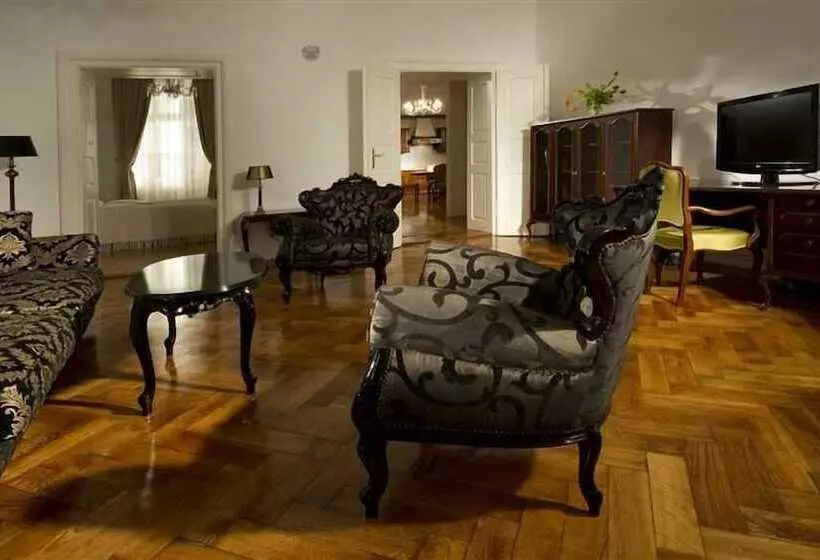 سوییت خانوادگی, Antiq Palace   Historic Hotels Of Europe