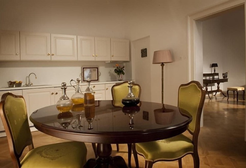 سوییت خانوادگی, Antiq Palace   Historic Hotels Of Europe