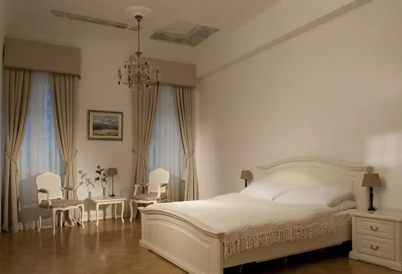 سوییت خانوادگی, Antiq Palace   Historic Hotels Of Europe