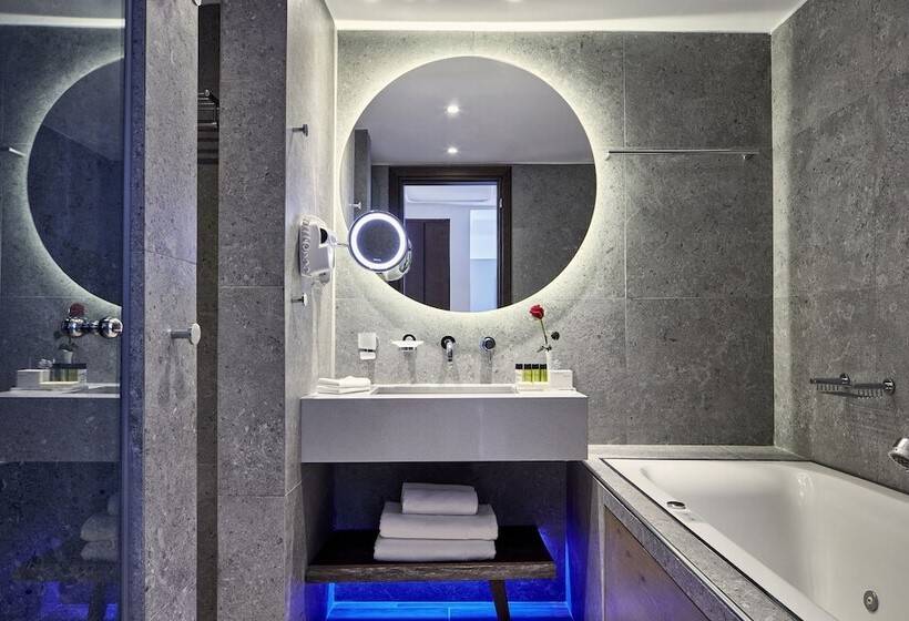 Семейный Номер, Atlantica Caldera Palace