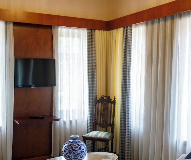 اتاق لوکس, Bosnali