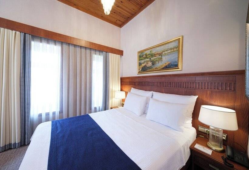 اتاق لوکس, Bosnali