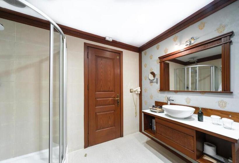 اتاق لوکس, Bosnali