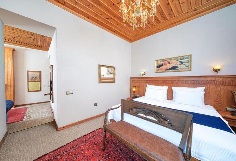 سوئیت با بالکن, Bosnali