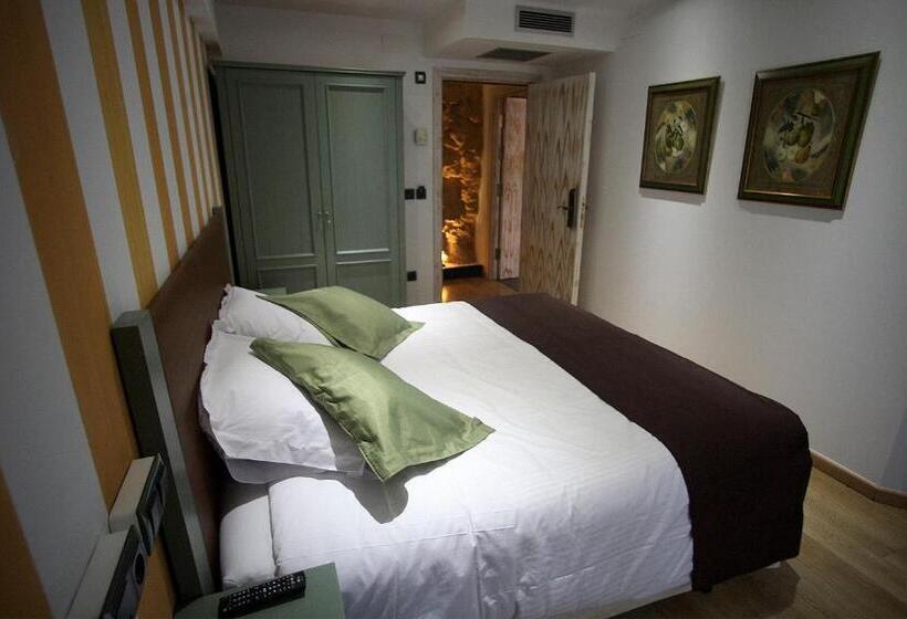 חדר סטנדרט עם מרפסת, Boutique Hotel Castilla