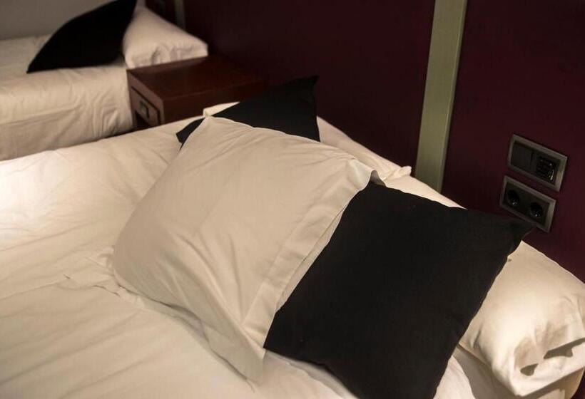 חדר משפחתי, Boutique Hotel Castilla