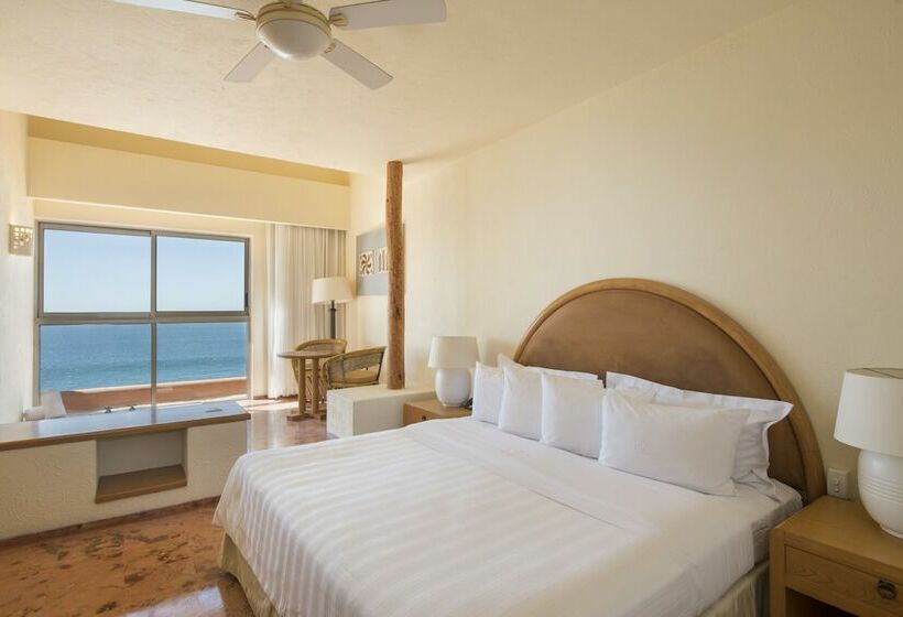 스탠다드 스튜디오, Club Regina Los Cabos