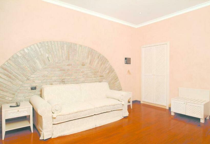 סוויטת ג'וניור, Colosseo Studio Suite