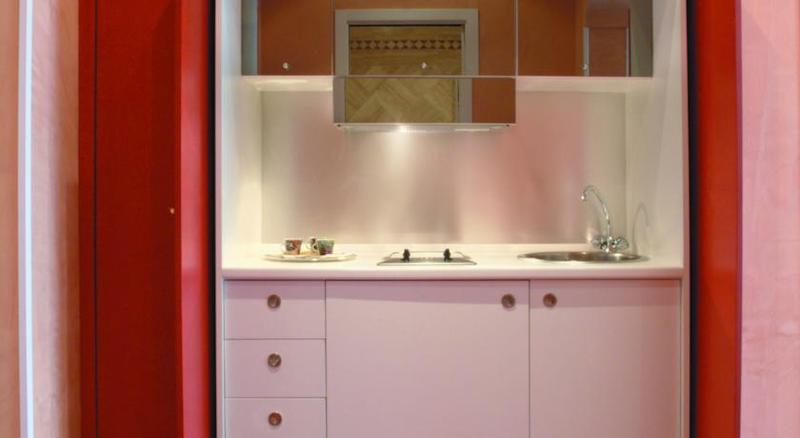 סוויטת ג'וניור, Colosseo Studio Suite