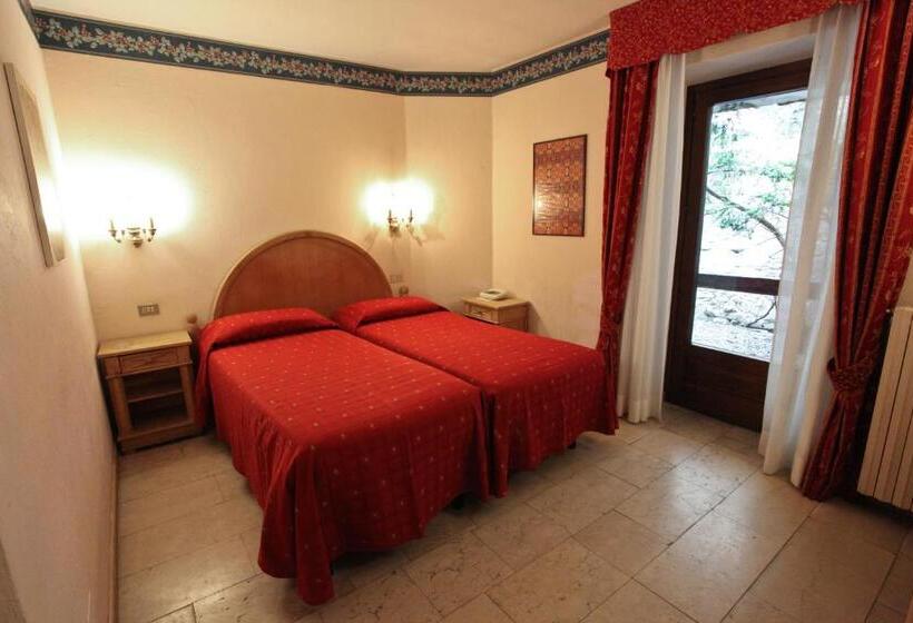 スタンダードトリプルルーム, Courmayeur