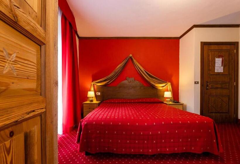 山の見えるスーペリアルーム, Courmayeur