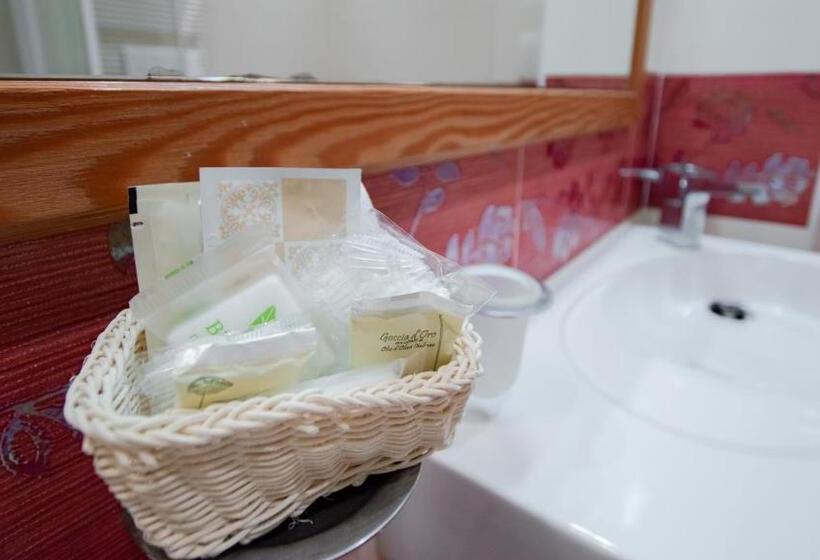 이코노미 룸, Dolomiti Schloss