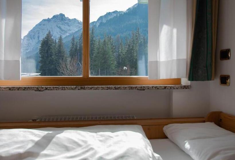 이코노미 룸, Dolomiti Schloss