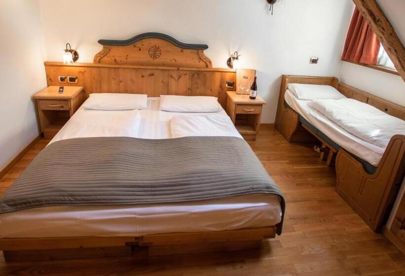 트리플 클래식 룸, Dolomiti Schloss