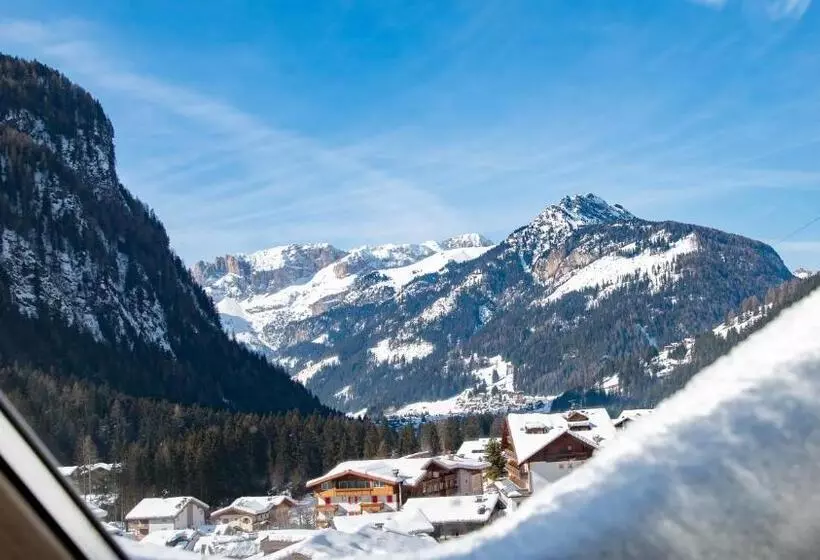 ４ベッドルームクラシックタイプ, Dolomiti Schloss