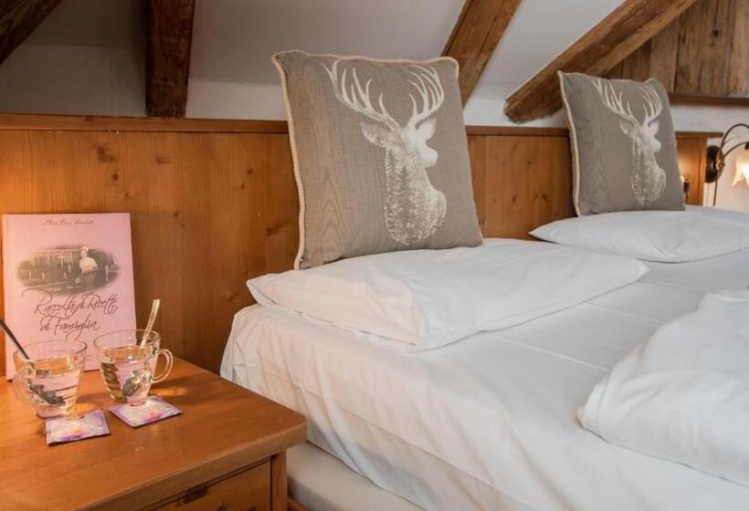 클래식 4인 룸, Dolomiti Schloss