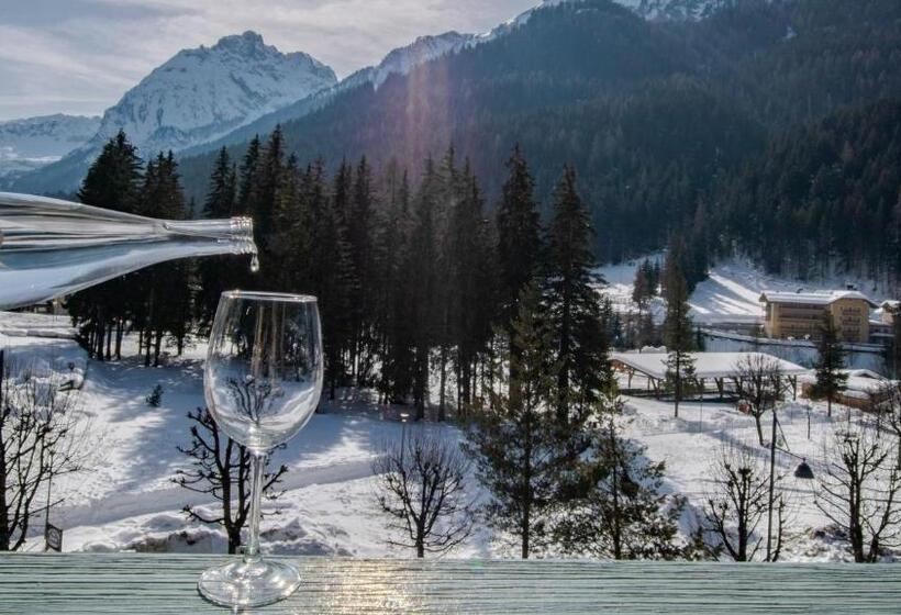 트리플 클래식 룸, Dolomiti Schloss