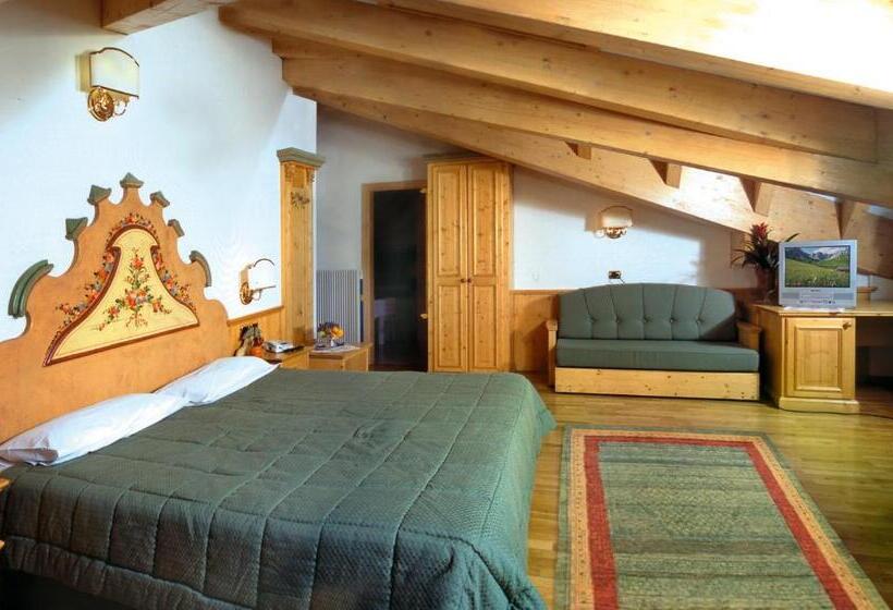 클래식 4인 룸, Dolomiti Schloss