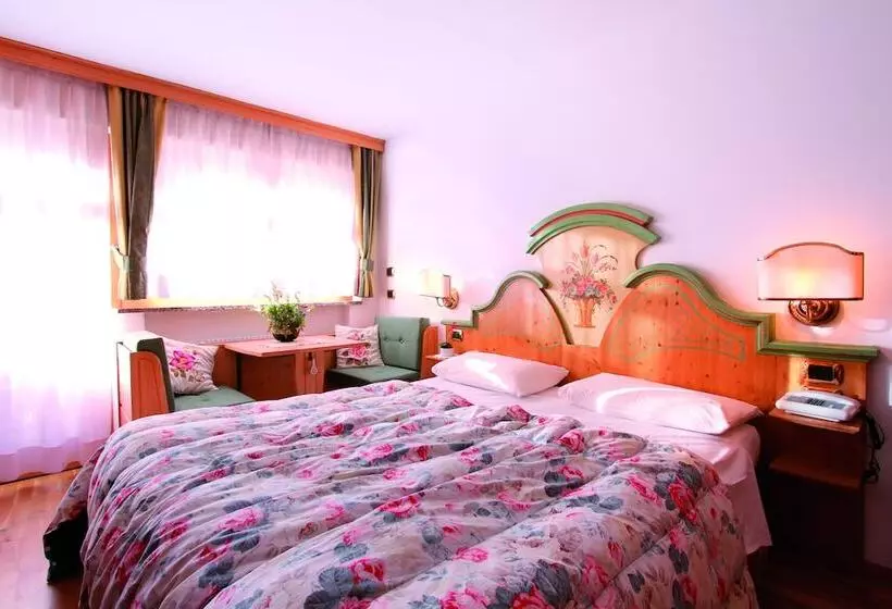 トリプルクラシックルーム, Dolomiti Schloss