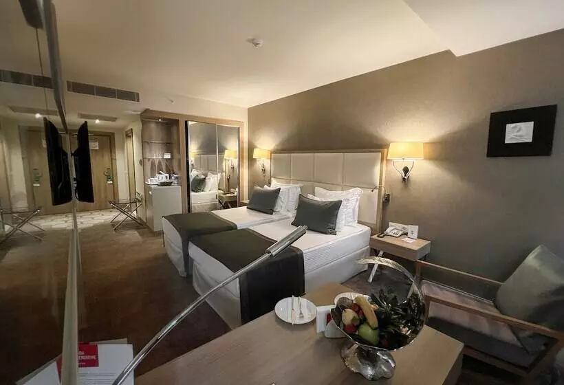 Deluxe-huone, Kaya Izmir Thermal & Convention