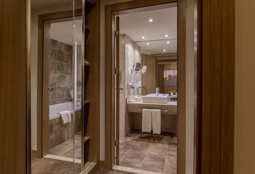 ジュニアスイート, Kaya Izmir Thermal & Convention