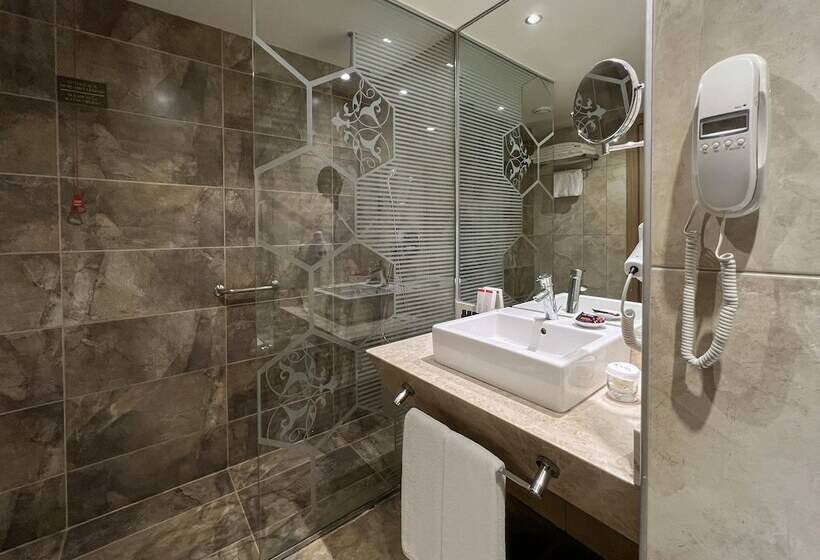 ジュニアスイート, Kaya Izmir Thermal & Convention