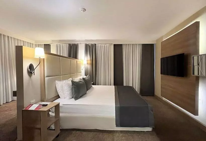 Juniorsviitti, Kaya Izmir Thermal & Convention