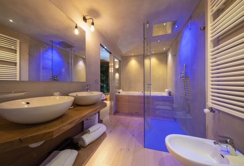 Junior Suite Deluxe, La Roccia Wellness