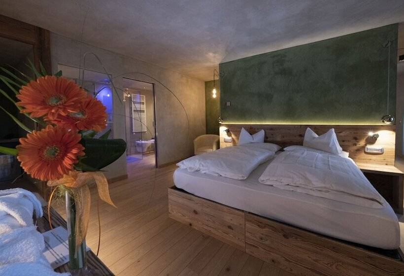 디럭스 주니어 스위트, La Roccia Wellness