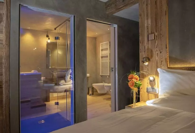 デラックスジュニアスイート, La Roccia Wellness