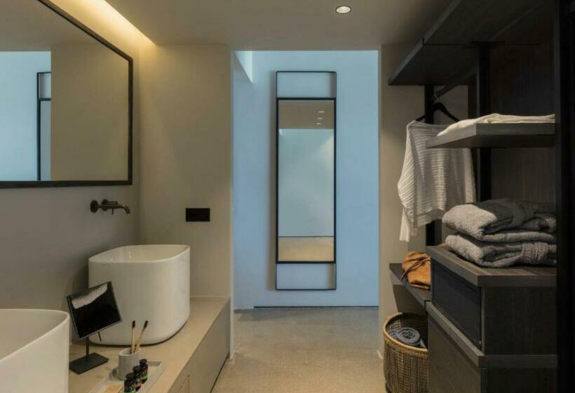 جناح جونيور مطلّ علي البحر, Minos Palace Resort   Adults Only