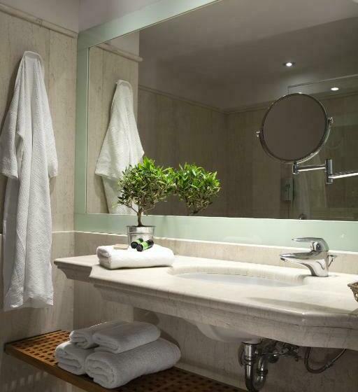 بنجلو قياسى مطل على البحر, Minos Palace Resort   Adults Only