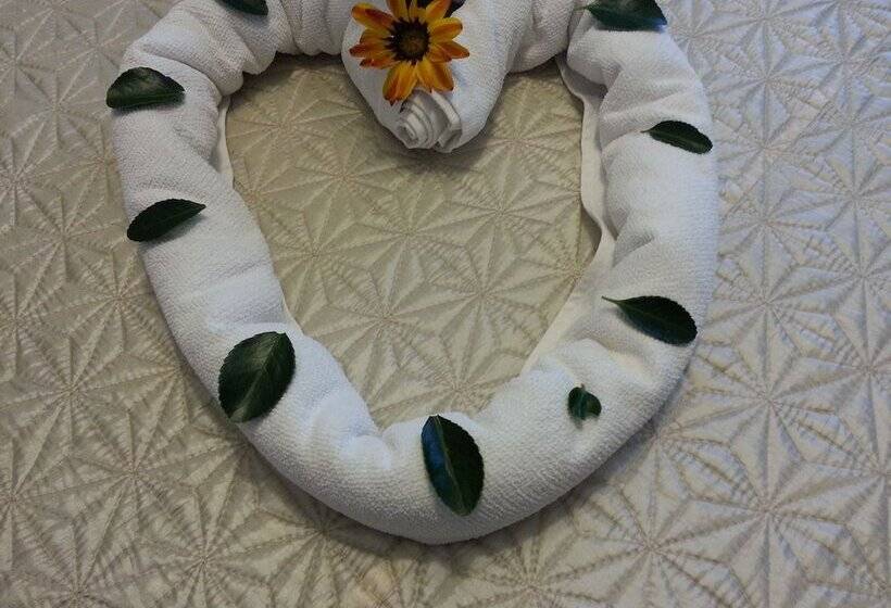 اتاق استاندارد سه نفره, Palme Dalyan