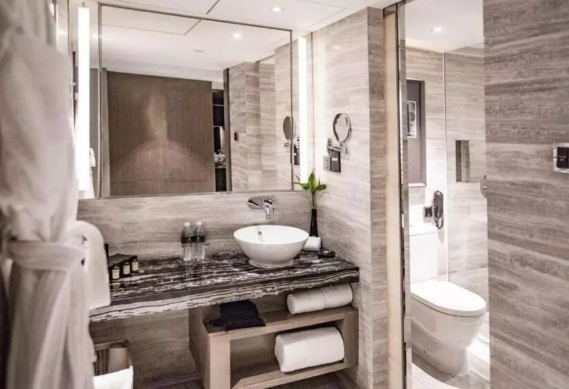 اتاق اجرایی با تخت بزرگ, Pullman Shanghai Jing An