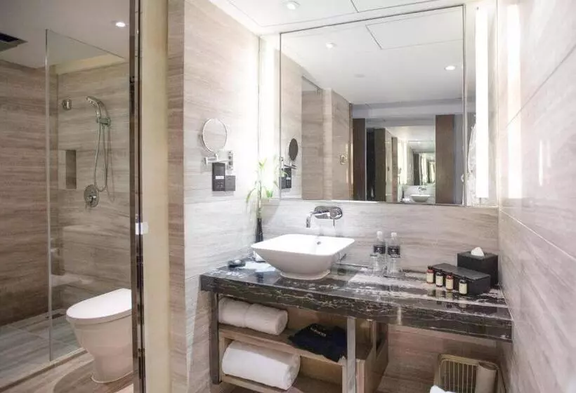 اتاق سوپریور با تخت بزرگ, Pullman Shanghai Jing An