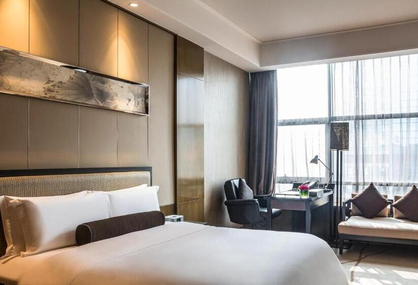 سوئیت اجرایی با تخت کینگ, Pullman Shanghai Jing An